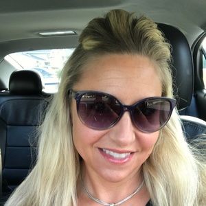 Meet your Posher, Pam